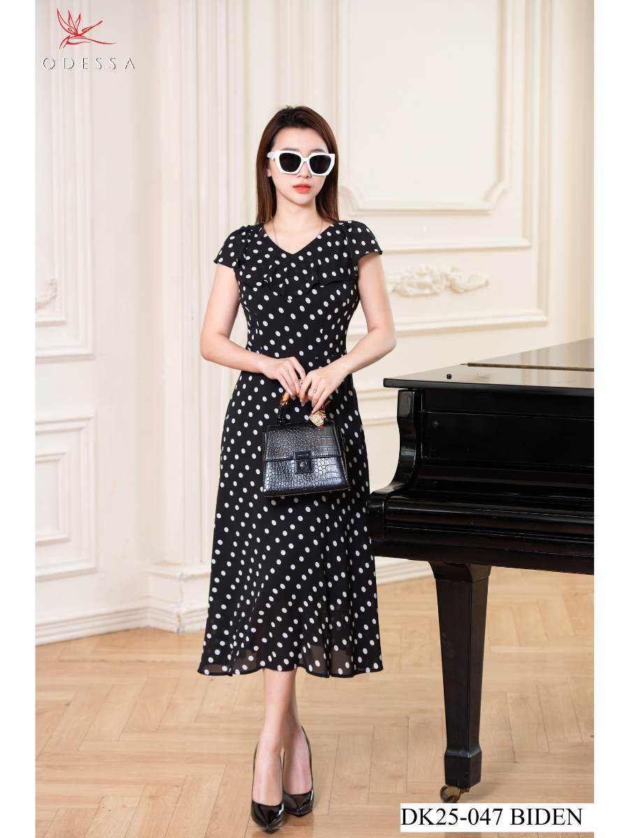 ĐẦM MAXI CỔ V SANG TRỌNG DK25-047