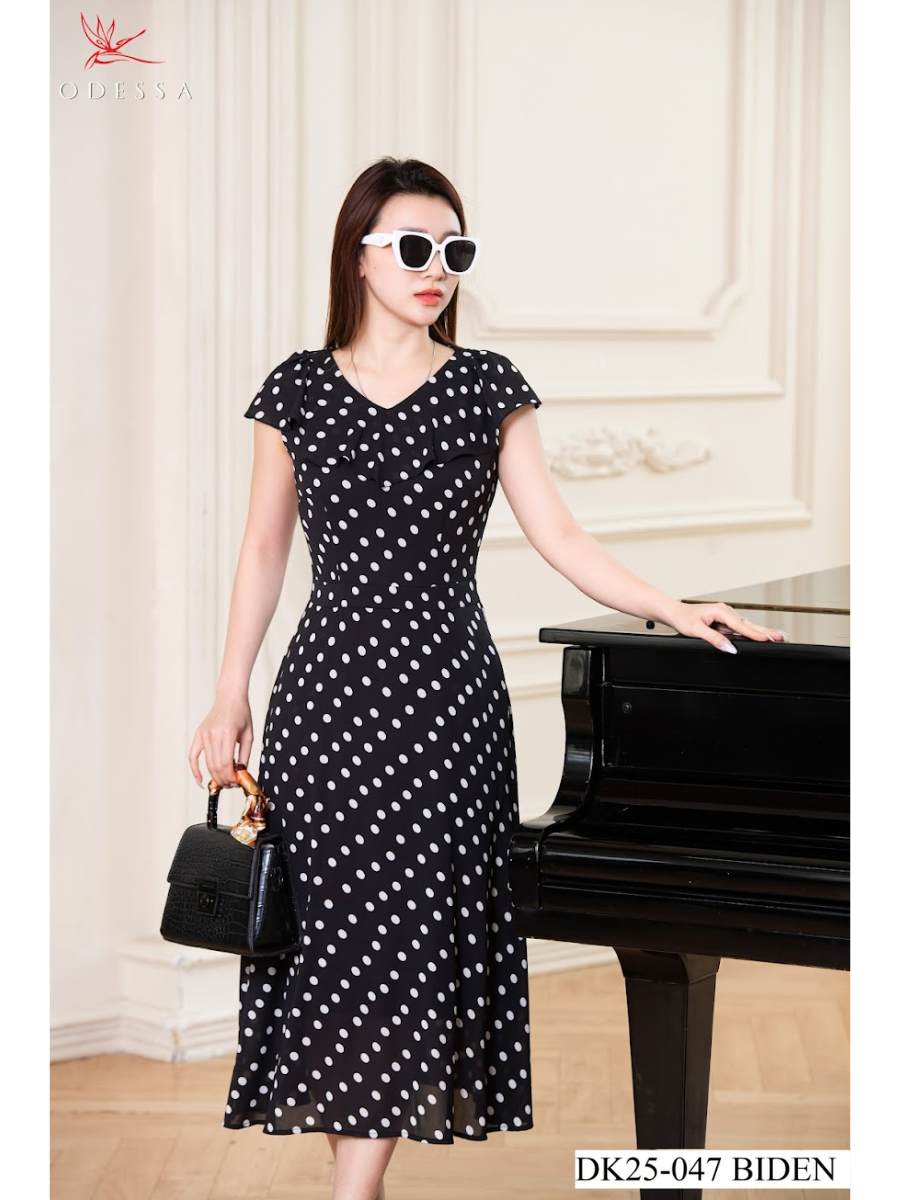 ĐẦM MAXI CỔ V SANG TRỌNG DK25-047