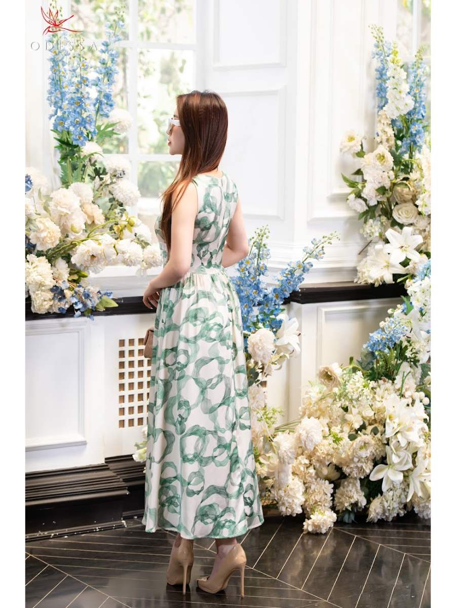 ĐẤM MAXI DÁNG XINH CỔ V DK25-057