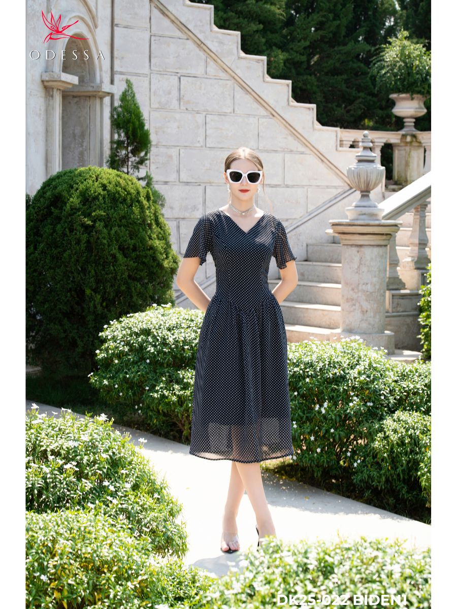 ĐẦM XÒE CỔ V DK25-022