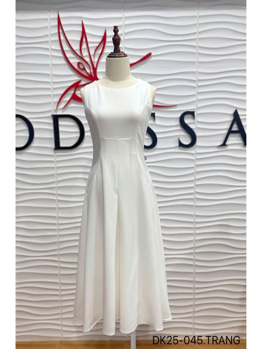 ĐẦM XÒE CỔ TRÒN CHIẾT EO DK25-045