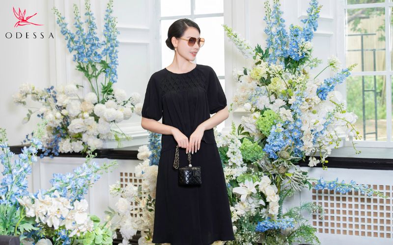 Chọn màu sắc tối và họa tiết đơn giản