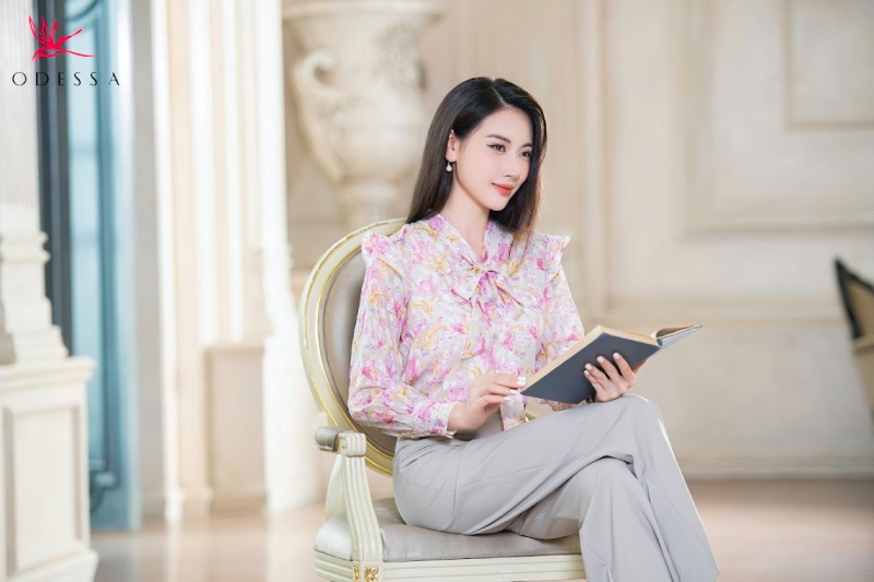 Áo sơ mi lụa phối quần culottes