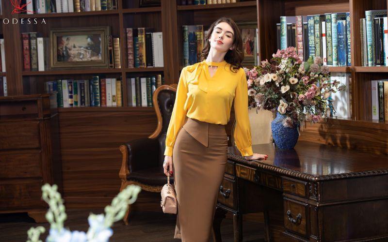 Chân váy bút chì vạt chéo