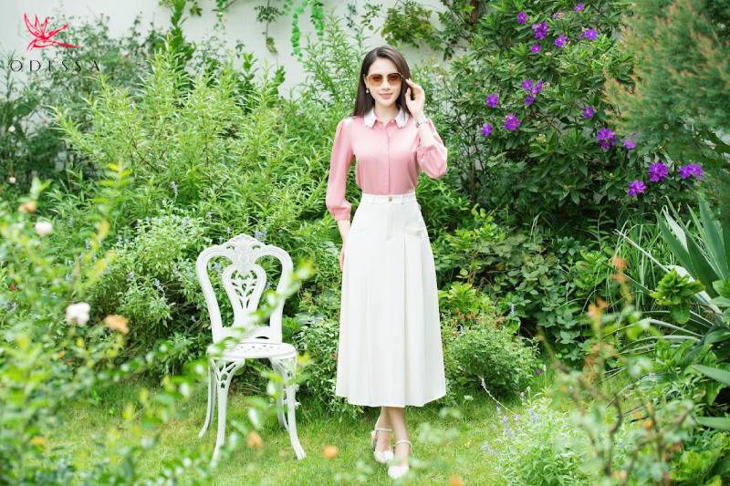 Áo hồng pastel – Dịu dàng, ngọt ngào