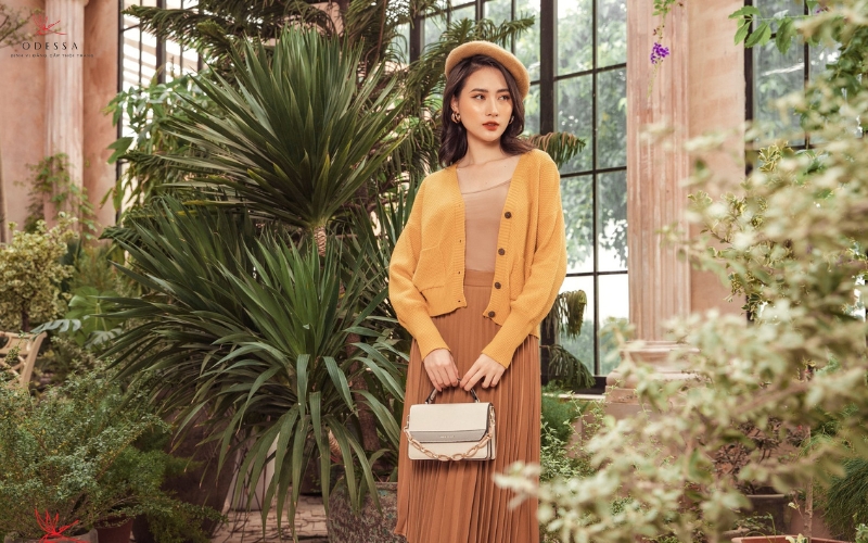 Phối đồ mùa đông - Chân váy xòe phối áo Cardigan