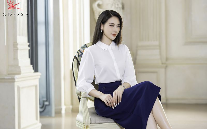 Áo sơ mi kết hợp chân váy