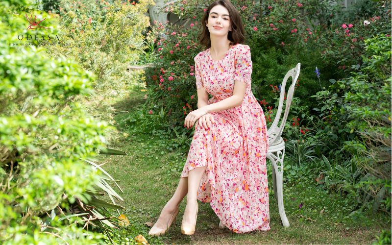 Kết hợp với giày cao gót