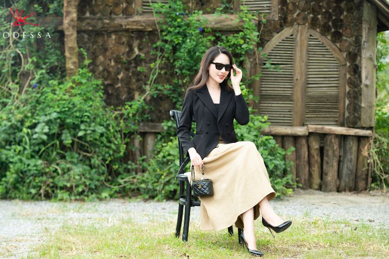 Chân váy xòe cạp cao - 10 kiểu dáng chân váy xòe mùa đông