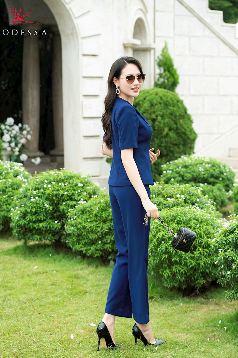 ÁO VEST CÔNG SỞ NGẮN TAY DÁNG SUÔNG VSB24-048