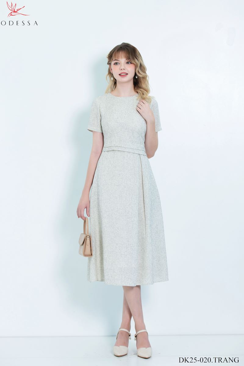 ĐẦM NỮ DÁNG XÒE CHIẾT EO CỔ TRÒN NỮ TÍNH DK25-020