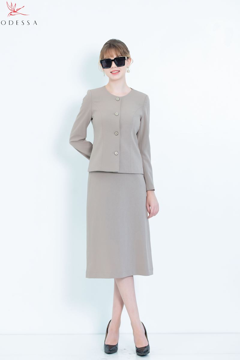 ÁO VEST CỔ TRÒN PHỐI CÚC THANH LỊCH VSB25-017