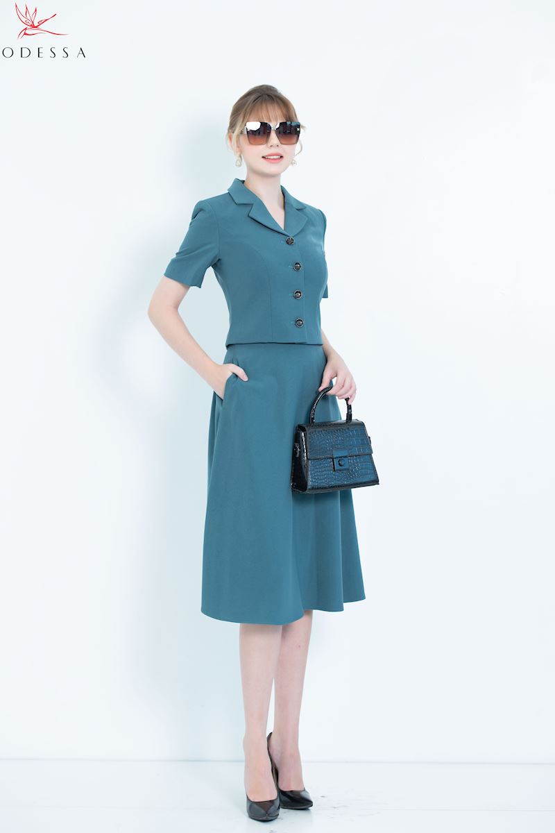 ÁO BỘ VEST XÒE TRẺ TRUNG VSB25-031