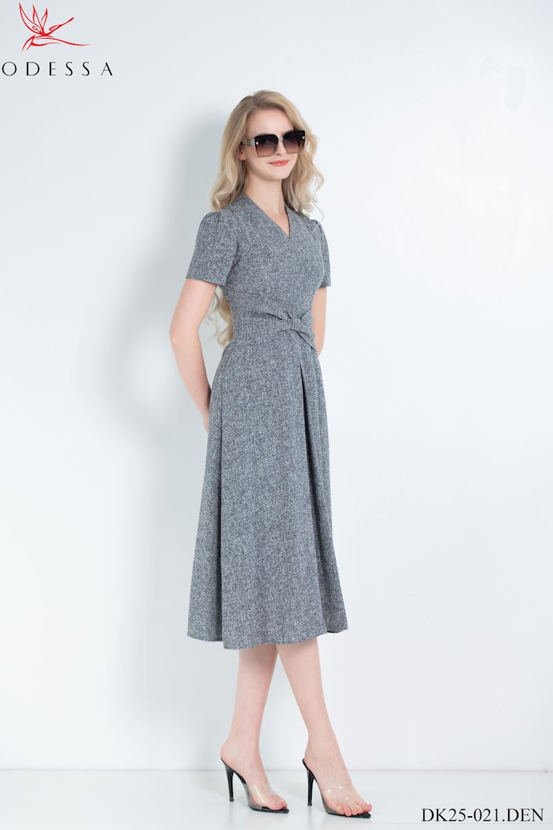 ĐẦM NỮ CỔ V CHIẾT EO SANG TRỌNG DK25-021