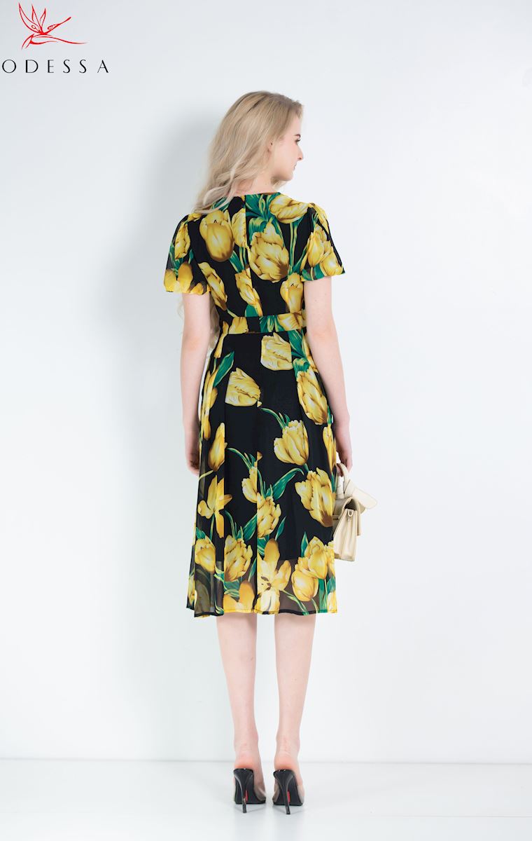 ĐẦM NỮ CỔ VUÔNG DẠO PHỐ DK25-049